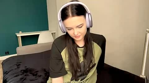 Snapshot of brunaceasor chatting on 19, 5, 2026 Luna online show from 19, 5, 2026