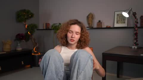 Snapshot of brunaeveritt chatting on 16, 4, 2026 Tess online show from 16, 4, 2026