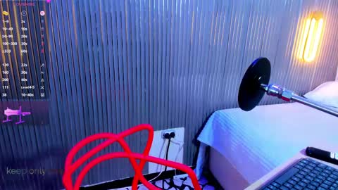 Snapshot of brunette_zoe chatting on 17, 5, 2026 ZOE online show from 17, 5, 2026