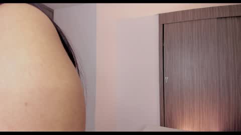 Snapshot of brunnahart chatting on 4, 1, 2025 online show from 4, 1, 2025