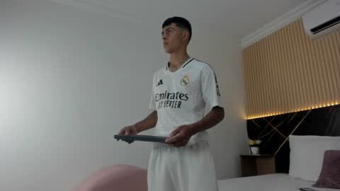 Snapshot of bruno_fox_ chatting on 6, 7, 2026 Bruno online show from 6, 7, 2026