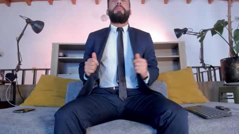 Andres Suarez online show from 3, 2, 2026