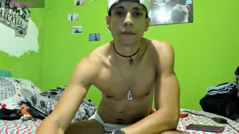 Snapshot of brunocuttie94 chatting on 7, 6, 2026 Join my fan club here 150 tokens a month online show from 7, 6, 2026