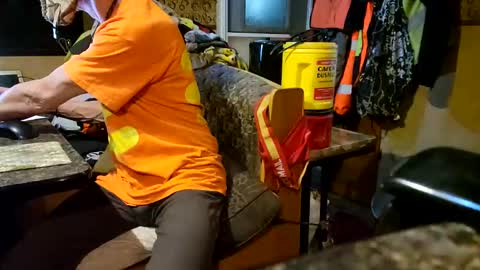 Steve... aka SkinnieDippin aka TimberTramp online show from 16, 1, 2025