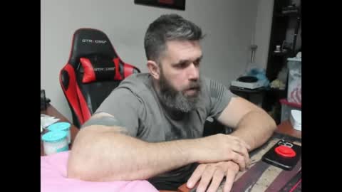 Snapshot of brutalmaster1983 chatting on 20, 4, 2026 BRUTALMASTER1983 online show from 20, 4, 2026