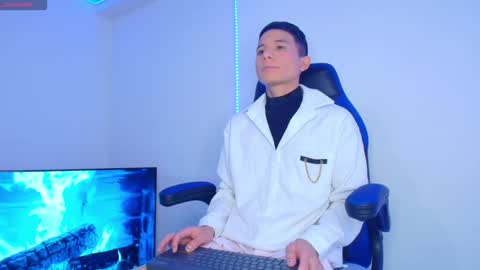 Snapshot of bryam_hot chatting on 1, 2, 2025 BRYAM INDEPENDENT MODEL online show from 1, 2, 2025