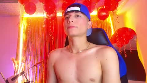 Snapshot of bryam_hot chatting on 24, 9, 2025 BRYAM INDEPENDENT MODEL online show from 24, 9, 2025