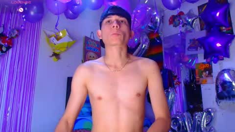 Snapshot of bryam_hot chatting on 10, 10, 2025 BRYAM INDEPENDENT MODEL online show from 10, 10, 2025