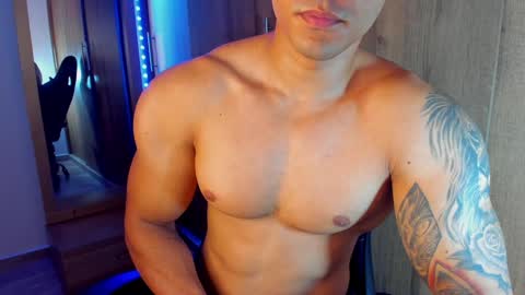 Snapshot of bryan_boy_ chatting on 22, 12, 2024 bryan online show from 22, 12, 2024