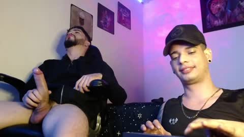 Snapshot of bryanhot23 chatting on 8, 1, 2025 BRYAN HOT23 online show from 8, 1, 2025