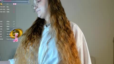 Snapshot of brynrice chatting on 18, 12, 2024 Mary Please help us to reach 120 thumbs up online show from 18, 12, 2024