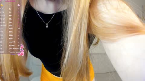 Snapshot of brynrice chatting on 27, 1, 2025 Mary Please help us to reach 120 thumbs up online show from 27, 1, 2025