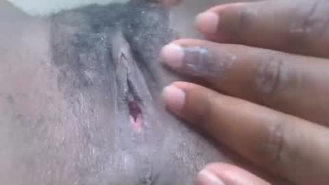 Snapshot of brynzoe chatting on 25, 11, 2025 Brownie online show from 25, 11, 2025