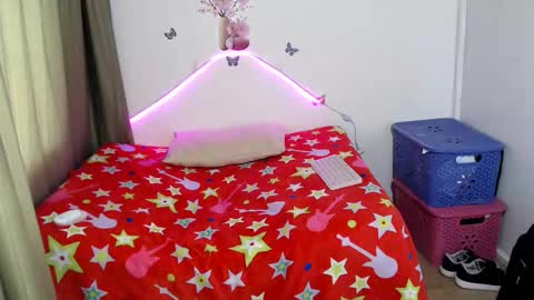 Snapshot of bryxs1 chatting on 29, 10, 2025 BRYXS online show from 29, 10, 2025