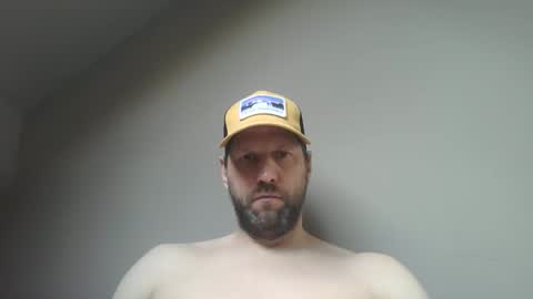 bubblebee1982 online show from 16, 3, 2026