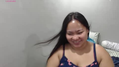 Snapshot of bubblebuttpinay chatting on 20, 10, 2025 Sunshine online show from 20, 10, 2025