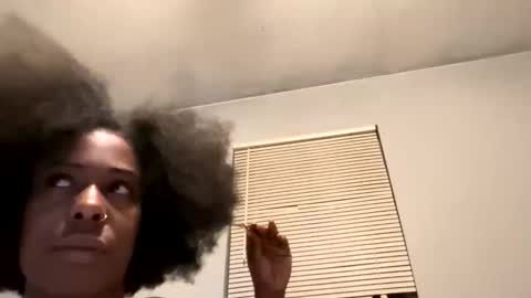 Snapshot of bubblezthedoll chatting on 2, 3, 2026 Bubblez the Doll online show from 2, 3, 2026