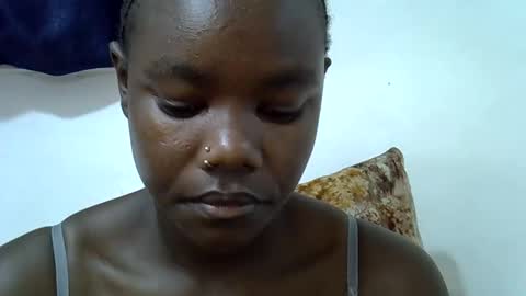 Snapshot of bubbly_ass247 chatting on 28, 9, 2025 bubbly online show from 28, 9, 2025