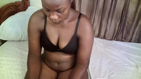 Snapshot of bubbly_ass30 chatting on 10, 10, 2025 bubbly_ass30 online show from 10, 10, 2025