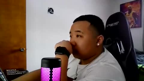 buffsexyman24 online show from 21, 2, 2026