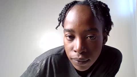 Snapshot of buffybaby_2 chatting on 16, 1, 2026 buffybaby_2 online show from 16, 1, 2026