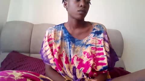 Snapshot of buffybaby_2 chatting on 12, 2, 2026 buffybaby_2 online show from 12, 2, 2026