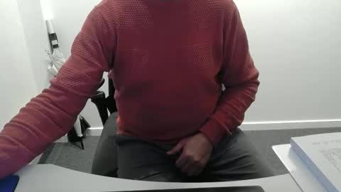 Snapshot of buggemann chatting on 2, 10, 2025 buggemann online show from 2, 10, 2025