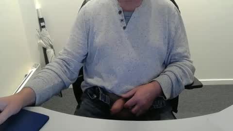 Snapshot of buggemann chatting on 10, 10, 2025 buggemann online show from 10, 10, 2025