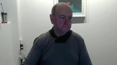 Snapshot of buggemann chatting on 14, 10, 2025 buggemann online show from 14, 10, 2025