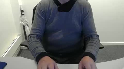 Snapshot of buggemann chatting on 15, 10, 2025 buggemann online show from 15, 10, 2025