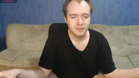Snapshot of bull_cock_ chatting on 19, 4, 2026 Eva 22 and Anton 24 PVT IS OPENED 60min online show from 19, 4, 2026