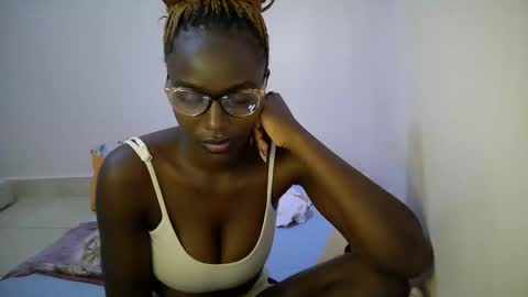 Snapshot of bunny_bliss1 chatting on 4, 5, 2026 bunny_bliss1 online show from 4, 5, 2026