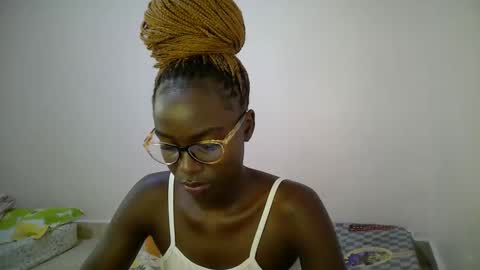 Snapshot of bunny_bliss1 chatting on 10, 5, 2026 bunny_bliss1 online show from 10, 5, 2026