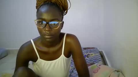 Snapshot of bunny_bliss1 chatting on 11, 5, 2026 bunny_bliss1 online show from 11, 5, 2026