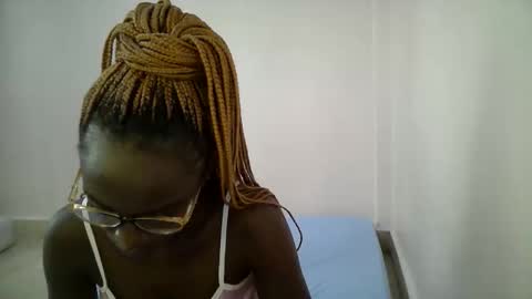 Snapshot of bunny_bliss1 chatting on 16, 5, 2026 bunny_bliss1 online show from 16, 5, 2026