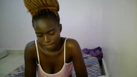 Snapshot of bunny_bliss1 chatting on 24, 5, 2026 bunny_bliss1 online show from 24, 5, 2026