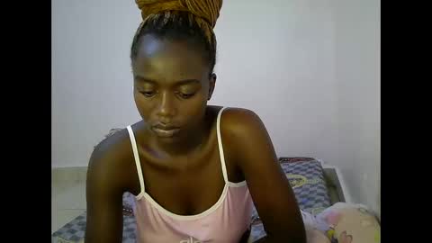 Snapshot of bunny_bliss1 chatting on 27, 5, 2026 bunny_bliss1 online show from 27, 5, 2026