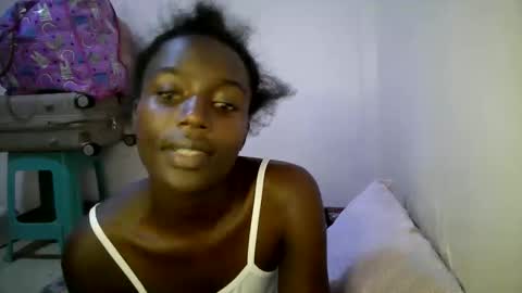 Snapshot of bunny_bliss1 chatting on 31, 5, 2026 bunny_bliss1 online show from 31, 5, 2026