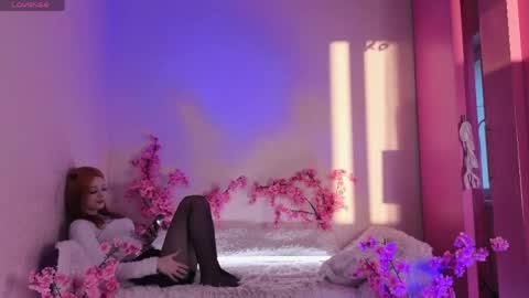 Kira online show from 6, 4, 2026