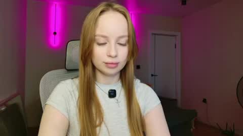 Snapshot of bunny_shinel chatting on 8, 7, 2026 Mary online show from 8, 7, 2026
