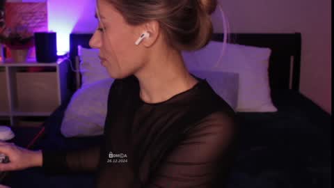 B U N N Y online show from 26, 12, 2024