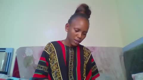 Snapshot of bunnydiva_ chatting on 17, 12, 2025 bunnydiva_ online show from 17, 12, 2025