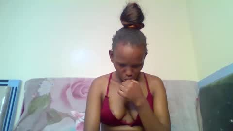 Snapshot of bunnydiva_ chatting on 21, 12, 2025 bunnydiva_ online show from 21, 12, 2025