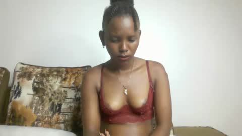 Snapshot of bunnydiva_ chatting on 12, 3, 2026 bunnydiva_ online show from 12, 3, 2026