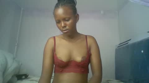 Snapshot of bunnydiva_ chatting on 19, 5, 2026 bunnydiva_ online show from 19, 5, 2026