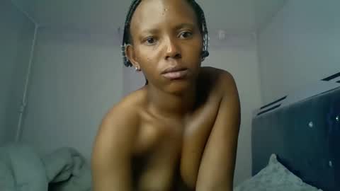 Snapshot of bunnydiva_ chatting on 28, 5, 2026 bunnydiva_ online show from 28, 5, 2026