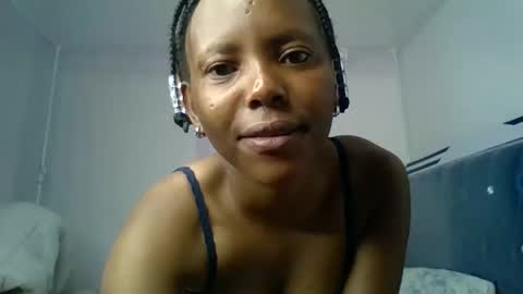 Snapshot of bunnydiva_ chatting on 1, 6, 2026 bunnydiva_ online show from 1, 6, 2026