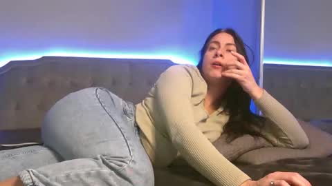 Snapshot of bunnyela chatting on 1, 2, 2026 bunnyela online show from 1, 2, 2026