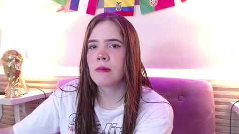 Snapshot of bunnyleahxxx chatting on 18, 7, 2026 ANASTASIA online show from 18, 7, 2026