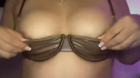 bunnymami333 online show from 8, 1, 2026